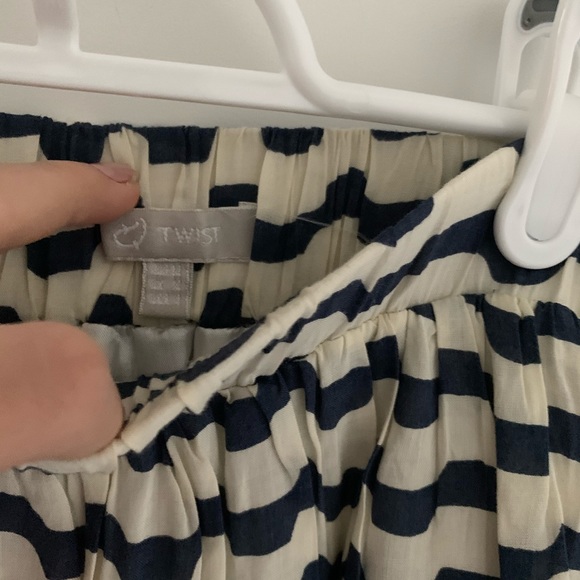 Medium size skirt - Picture 4 of 8